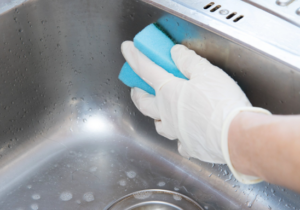 Cleaning Your Kitchen Sink